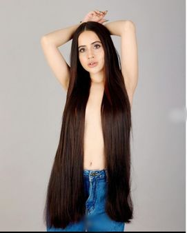 ઉર્ફી જાવેદ સંપૂર્ણપણે ટોપલેસ થઈ ગઇ ઉર્ફી જાવેદ સંપૂર્ણપણે ટોપલેસ થઈ ગઇ