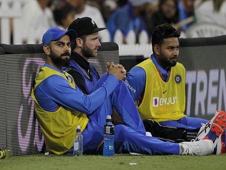 100મી વનડે અને ટેસ્ટમાં કેવું રહ્યું પ્રદર્શન 100મી વનડે અને ટેસ્ટમાં કેવું રહ્યું પ્રદર્શન