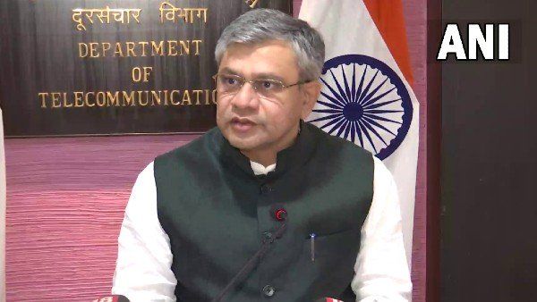 સરકારે ઓક્ટોબર સુધીમાં 5G સેવાઓ આપવાનું કહ્યું હતું