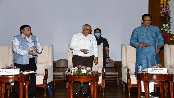 રાજ્યમાં 'વિશ્વાસથી વિકાસ યાત્રા' અંતર્ગત 'સ્ટુડન્ટ સ્ટાર્ટઅપ, રિસર્ચ એન્ડ ઇનોવેશન ફેસ્ટિવલ'નો પ્રારંભ