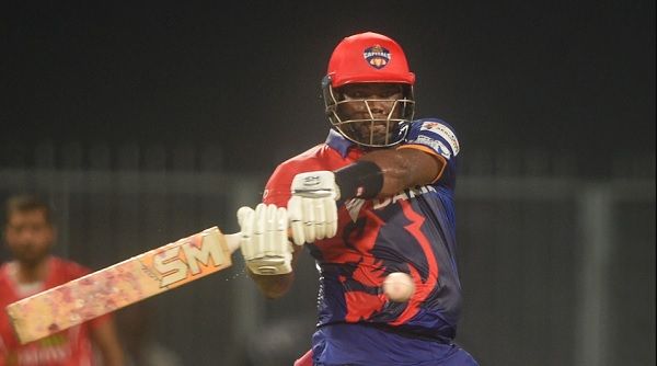 બ્રાયને ફ્ક્ત 56 બોલમાં શતક લગાવી દિધુ બ્રાયને ફ્ક્ત 56 બોલમાં શતક લગાવી દિધુ