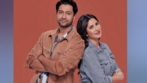 કેટરીના કૈફ અને વિકી કૌશલ પહેલી વાર ઑનસ્ક્રીન સાથે જોવા મળ્યા, જુઓ સુંદર Photos