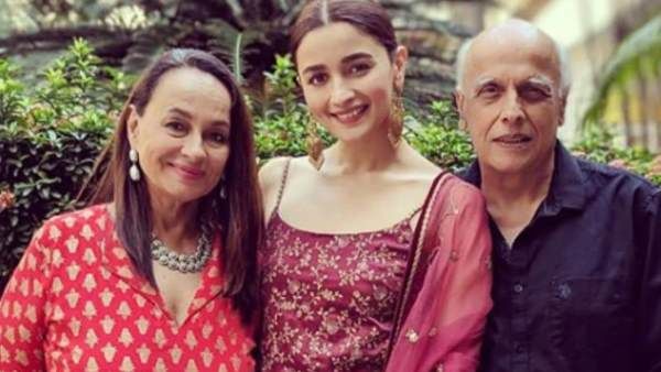 મોંઘા ડાયરેક્ટર