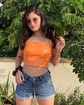 રાશા તેના ફોટો શેર કરતી રહે છે