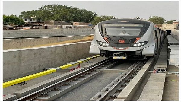 PM મોદી દ્વારા મેટ્રોનું લોકાર્પણ: કાર્યક્રમ બાદ બે દિવસમાં નાગરિકો માટે મેટ્રો શરૂ થઇ જશે