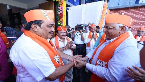 આણંદઃ CM ભૂપેન્દ્ર પટેલ અને CR પાટિલની ઉપસ્થિતિમાં પેજ સમિતિ સંમેલન મળ્યું