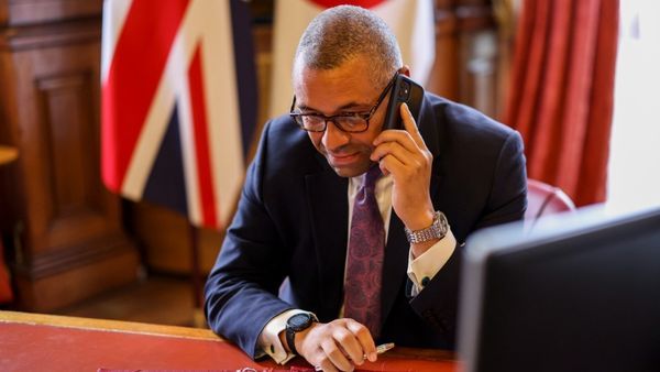 ઝડપથી બદલાતી દુનિયા પ્રમાણે બદલાવ લાવવો જરૂરી