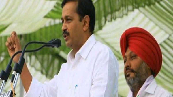 ભાજપના ઈશારે કામ કરી રહ્યા છે રાજ્યપાલ ભાજપના ઈશારે કામ કરી રહ્યા છે રાજ્યપાલ