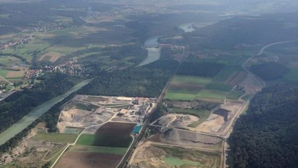 બે દેશ વચ્ચે આવેલું એક ગામ