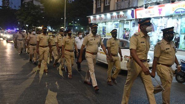 મુંબઇ: એકતરફા પ્રેમમાં APIએ મહિલા ઇન્સપેક્ટર સાથે કરી મારપીટ, ગિરફ્તાર કરાયો