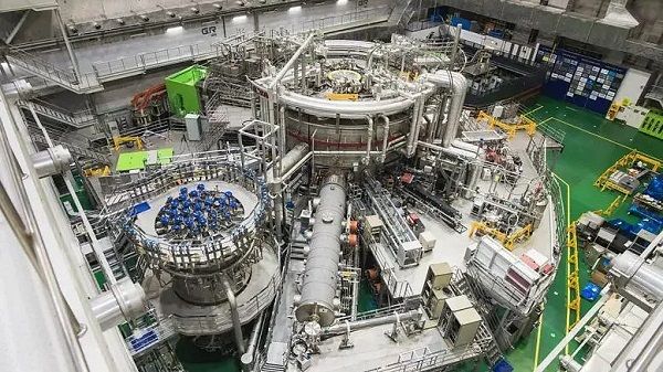 આર્ટિફિશિયલ સૂર્ય