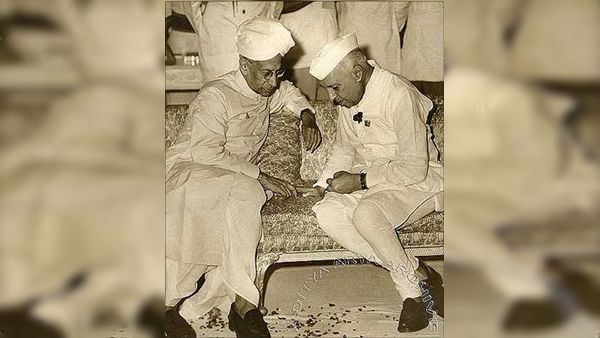 બાંગ્લાદેશમાં પણ ડૉ. રાધાકૃષ્ણનનું માન