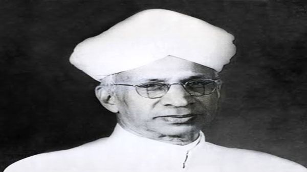 ડૉ. સર્વપલ્લીએ કઈ યુનિવર્સિટીઓ સાથે કામ કર્યું?