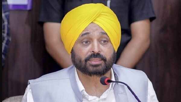 જર્મનીમાં પ્લેનમાંથી CM ભગવંત માનના ઉતરાણના આરોપો પર AAPએ જવાબ આપ્યો