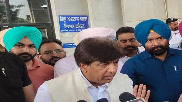 પંજાબ વિધાનસભામાં હંગામો, મહેસૂલ મંત્રી બ્રહ્માશંકર ઝિમ્પાએ વિપક્ષ પર સાધ્યુ નિશાન