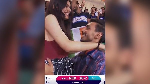 લાઈવ મેચ વચ્ચે પ્રપોઝ કર્યુ