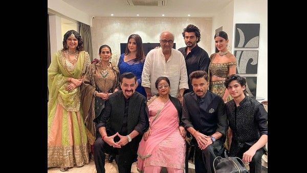 આખો કપૂર પરિવાર