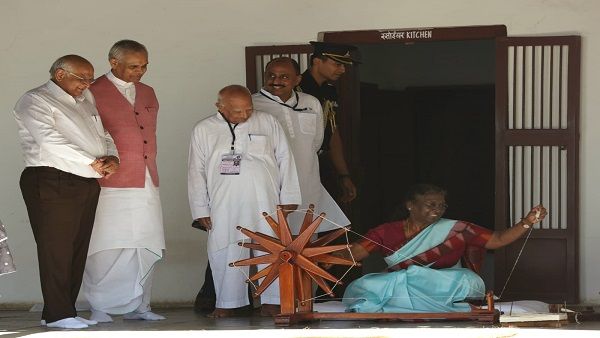 ગાંધીજીની આ પવિત્ર તપોભૂમિ પર આવીને મારામાં અવર્ણનીય શ્રદ્ધા અને પ્રેરણાનો સંચાર થયો છે: રાષ્ટ્રપતિ મુર્મુ