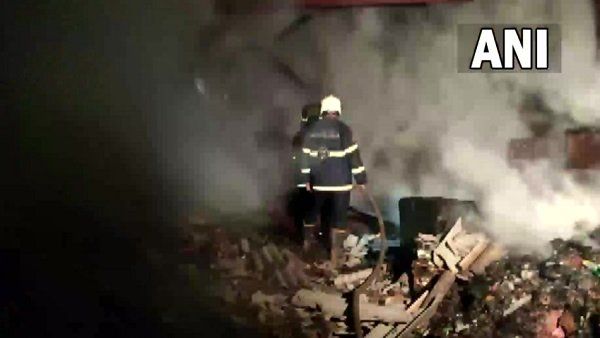 મુંબઇના કુર્લામાં ગોડાઉનમાં લાગી આગ, 8 ફાયર એન્જિન ઘટના સ્થળે