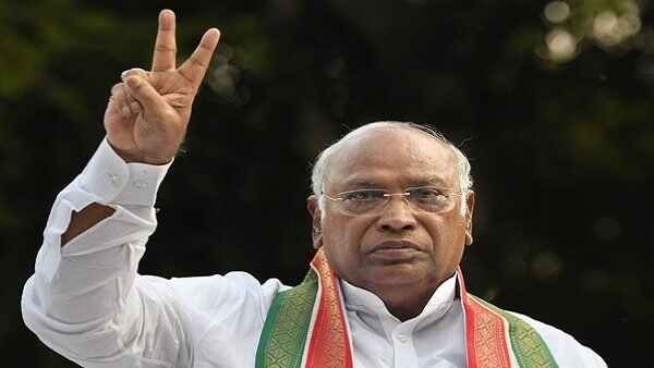 ખડગેના પદગ્રહણમાં કોંગ્રેસના મુખ્યમંત્રીઓ તેમજ રાષ્ટ્રીય પદાધિકીરીયો પણ તેમા હાજરી આપશે