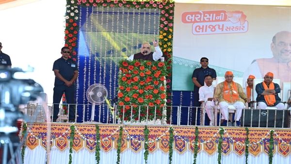 ગુજરાતમાં ભાજપની સરકાર આવી ત્યારથી શાંતી, વિકાસ, સુરક્ષા અને સમૃદ્ધીનો નારો લાગ્યો ગુજરાતમાં ભાજપની સરકાર આવી ત્યારથી શાંતી, વિકાસ, સુરક્ષા અને સમૃદ્ધીનો નારો લાગ્યો