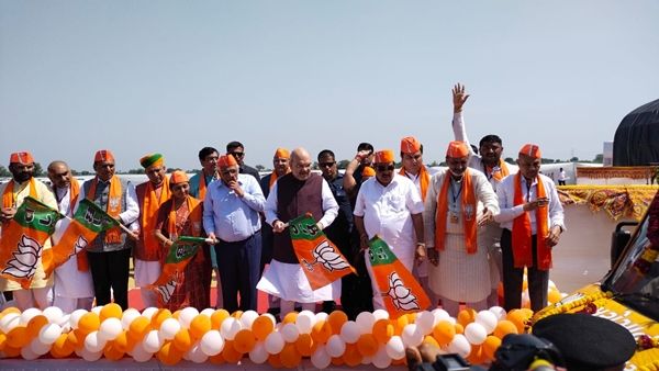 ફરી એક વાર ઐતિહાસિક મતદાન કરી જંગી બહુમત અપાવશે ફરી એક વાર ઐતિહાસિક મતદાન કરી જંગી બહુમત અપાવશે