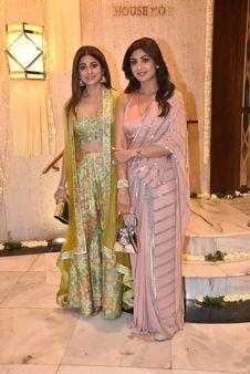 શિલ્પા શેટ્ટી અને શમિતા શેટ્ટી