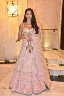 નોરા ફતેહી