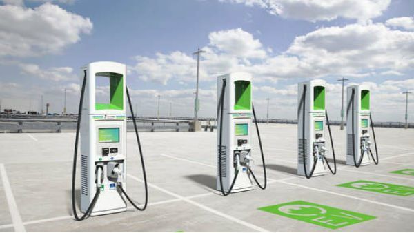 4.6 ગણું ઝડપી ચાર્જિંગ 4.6 ગણું ઝડપી ચાર્જિંગ