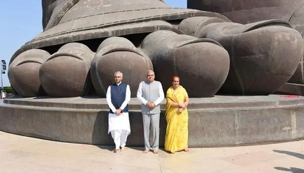 સ્ટેચ્યુ ઓફ યુનિટીની મુલાકાતે ઉપરાષ્ટ્રપતિ જગદિપ ધનખડ, ખાટીભીંડી શરબતનો આનંદ લીધો!