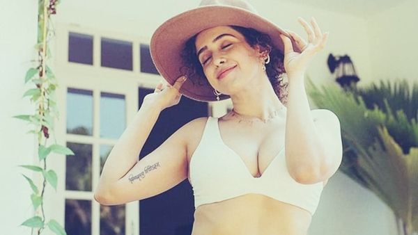 Sanya Malhotra photos : માલદીવ પહોંચતાની સાથે જ આમિર ખાનની એક્ટ્રેસ થઇ બોલ્ડ