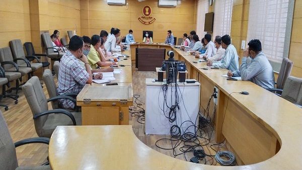 વલસાડ કલેકટરના અધ્‍યક્ષસ્‍થાને જિલ્લા સંકલન - વ- ફરિયાદ સમિતિની બેઠક યોજાઇ