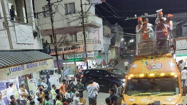 ગુજરાત ગૌરવ યાત્રાનું કડી ખાતે સમાપન થયું