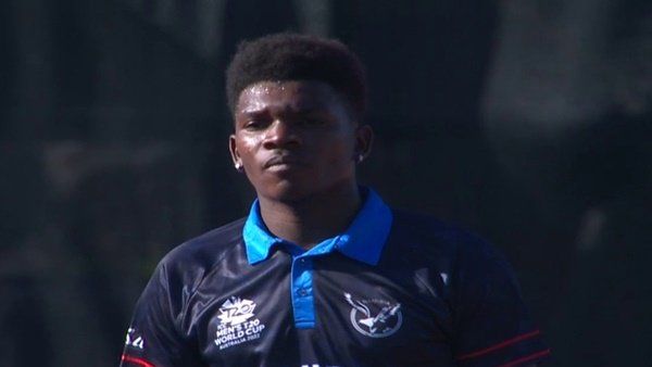 શ્રીલંકાને 164 રનનો ટાર્ગેટ