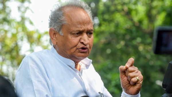 રાજસ્થાનની મહિલાઓને ડિસેમ્બર મહિનામાં મફત સ્માર્ટ ફોન મળશે!