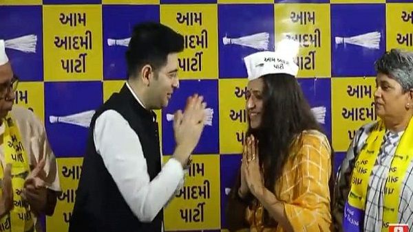 સુરતના આપના ઉમેદવાર કંચન જરીવાલાને લઇને આપ આકરાપાણીએ