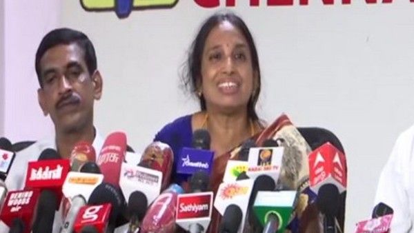 પિતાની હત્યાના સવાલ પર રડી પડ્યા હતા પ્રિયંકા ગાંધીઃ રાજીવ ગાંધી હત્યા કેસમાં મુક્તિ બાદ નલિની