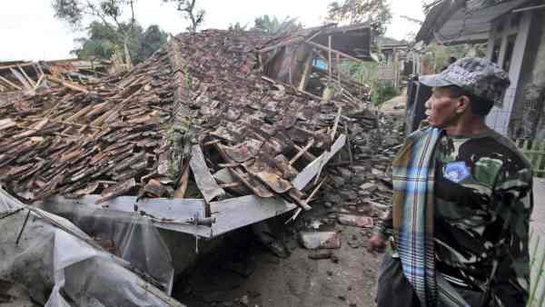 Indonesia earthquake: ઈન્ડોનેશિયામાં ભૂકંપથી અત્યાર સુધી 162 લોકોના મોત, 300થી વધુ ઘાયલ