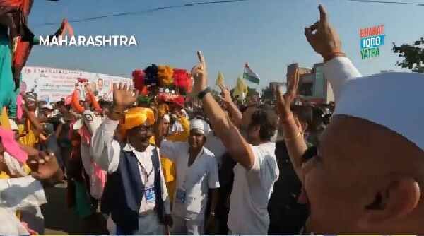 ભારત જોડો યાત્રા દરમિયાન લોકોની ફરમાઈશ પર રાહુલ ગાંધીએ કર્યો અનોખો ડાંસ, જુઓ વીડિયો