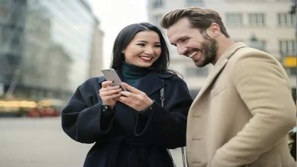 ક્યાંક તમે પણ પોતાના પાર્ટનર પર બહુ વધુ પડતા ડિપેન્ડન્ટ તો નથી થઈ ગયાને? જાણો આ સંકેતથી