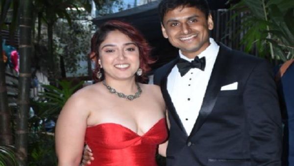 આમિર ખાનની દીકરી ઈરાએ બૉયફ્રેન્ડ નુપૂર શિખરે સાથે કરી સગાઈ, ફોટામાં જુઓ રોમેન્ટીક અંદાજ