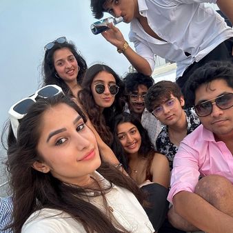 રાશા થડાની વ્હાઈટ આઉટફિટમાં જોવા મળી રાશા થડાની વ્હાઈટ આઉટફિટમાં જોવા મળી