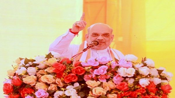 પ્રધાનમંત્રી નરેન્દ્ર મોદીએ બનાસકાંઠાને 8000 કરોડ રૂપિયાના વિકાસકાર્યોની ભેટ આપી છે