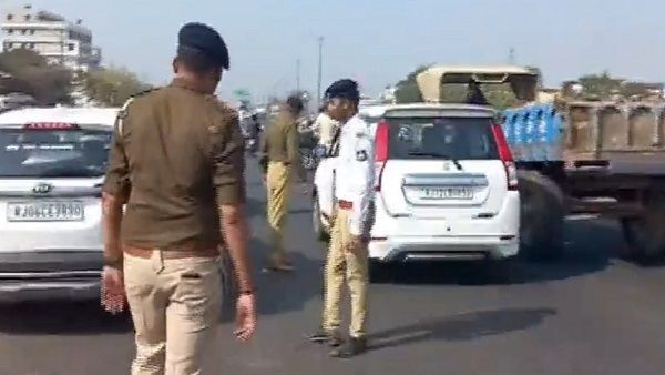 ખર્ચ દેખરેખ નિયંત્રણ ખર્ચ દેખરેખ નિયંત્રણ