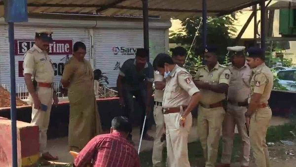 હાઇકોર્ટમાંથી જામિન મળ્યા બાદ થઇ ગયો હતો ગાયબ હાઇકોર્ટમાંથી જામિન મળ્યા બાદ થઇ ગયો હતો ગાયબ