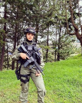 કોમ્બેટ ઓપરેશનમાં પણ જાય છે ડાયના