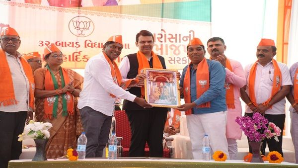 હવે કોંગ્રેસનું વિસર્જન કરી દેવું જોઇએ