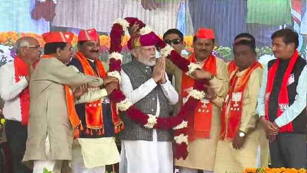 શહેરી વિસ્તારોમાં ભાજપની આસપાસ પણ કોઇ નહીં શહેરી વિસ્તારોમાં ભાજપની આસપાસ પણ કોઇ નહીં