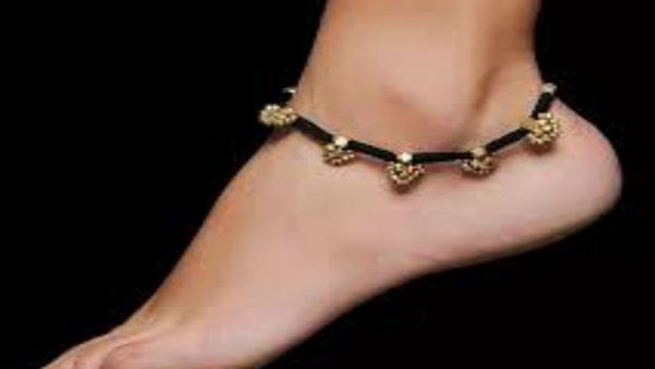 આ રાશિના લોકોએ ન પહેરવો જોઇએ કાળો દોરો