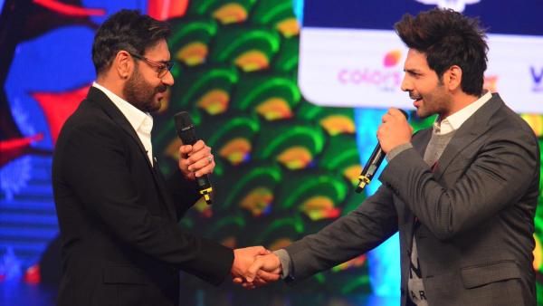 કાર્તિક આર્યને અજય દેવગણ સાથે શેર કરી તસવીર, દ્રશ્ય-2 અને ભૂલ ભલૈયા-2 પર કર્યુ ટ્વીટ